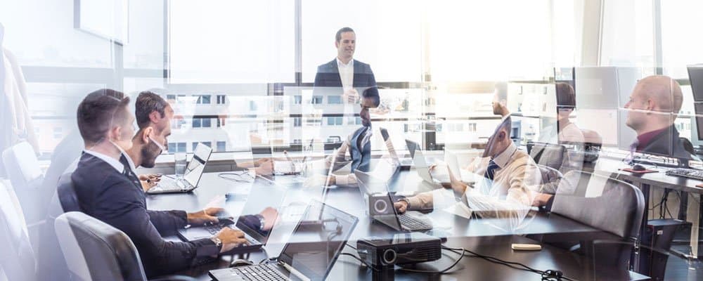 Menschen im Büro - Lead Management