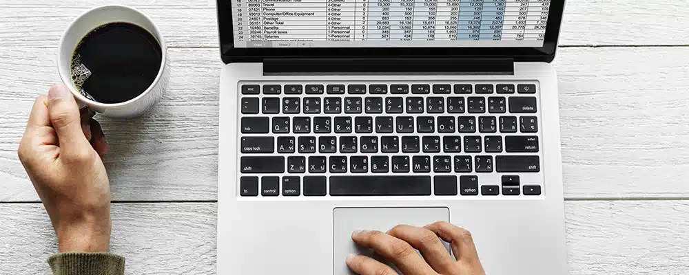 Laptop+Kaffee - Digitalisierung
